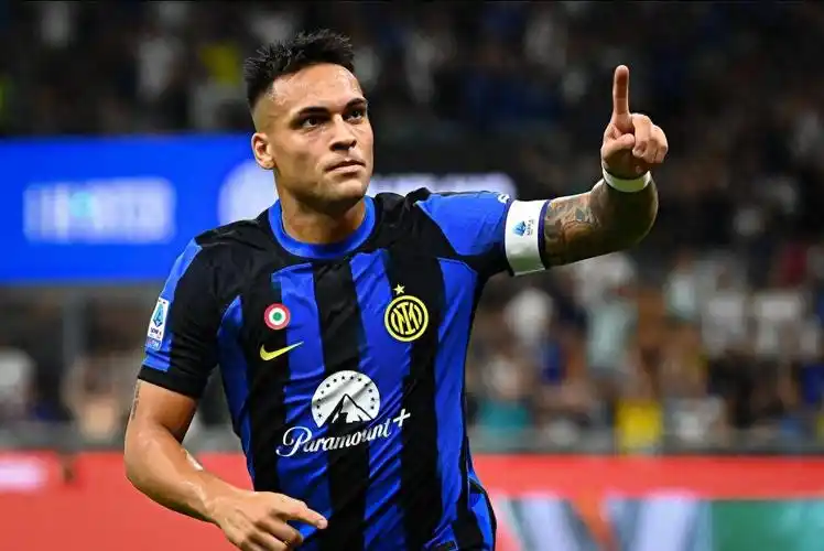 同时也表现 同时也表现